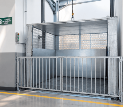 Lift Barang Pabrik dan Gudang