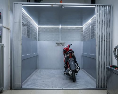 Lift Barang2