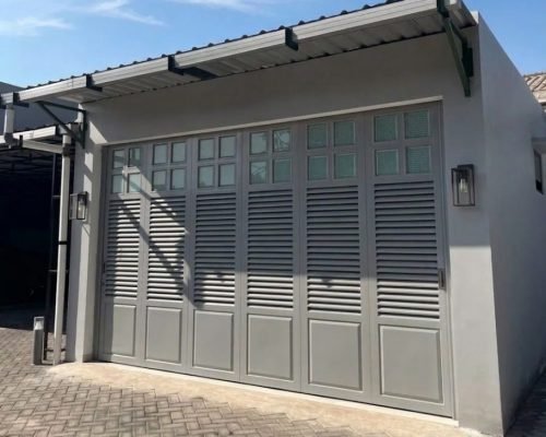 Sliding door